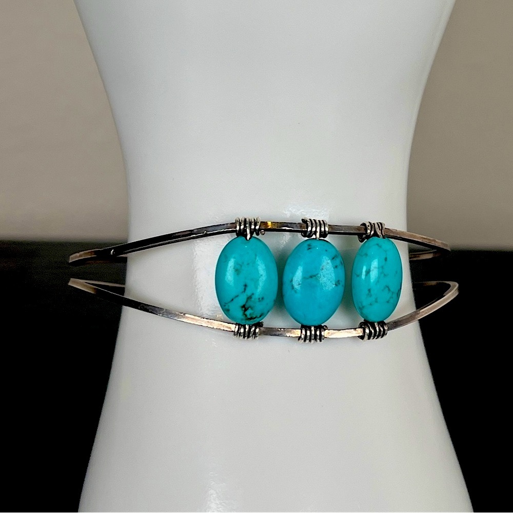 Three stone Turquoise Bracelet